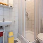 Semesterbostad Kuca Deleut *
