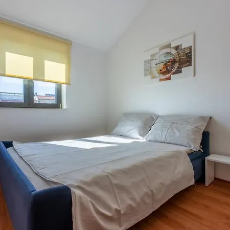 Kuca Deleut 노비비노돌스키