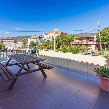 Kuca Deleut Dom wakacyjny *