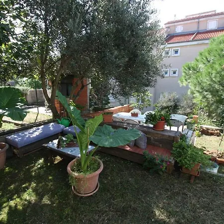 펜션 Kuca Deleut *