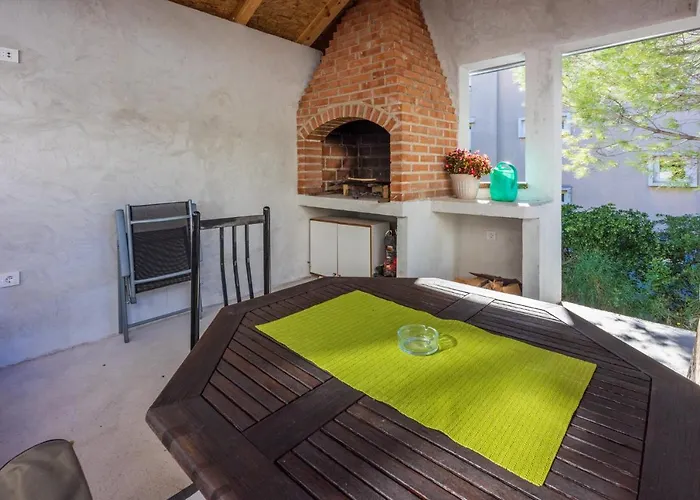 Kuca Deleut Tatil Evi *