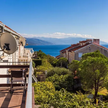 Kuca Deleut Holiday home Novi Vinodolski