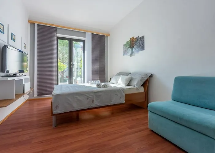 Kuca Deleut Holiday home *